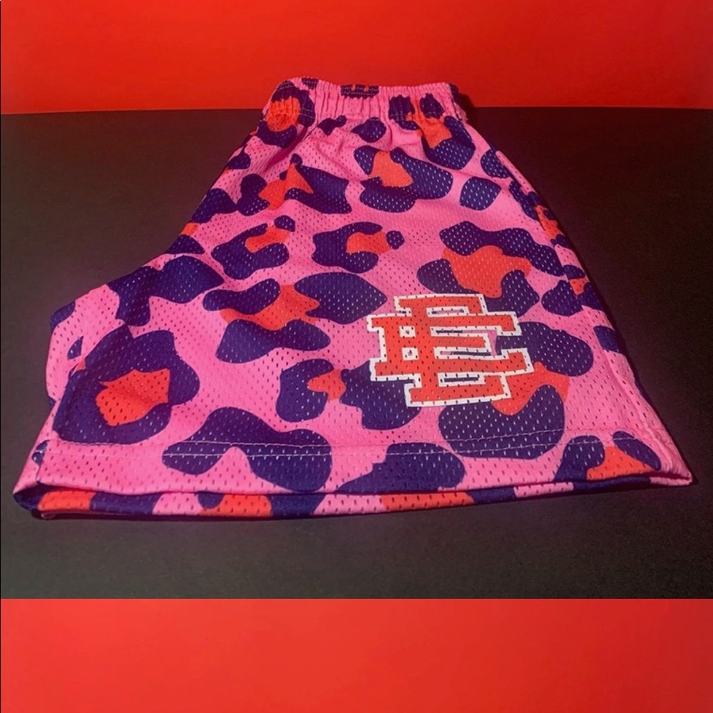 PINK EE SHORTS